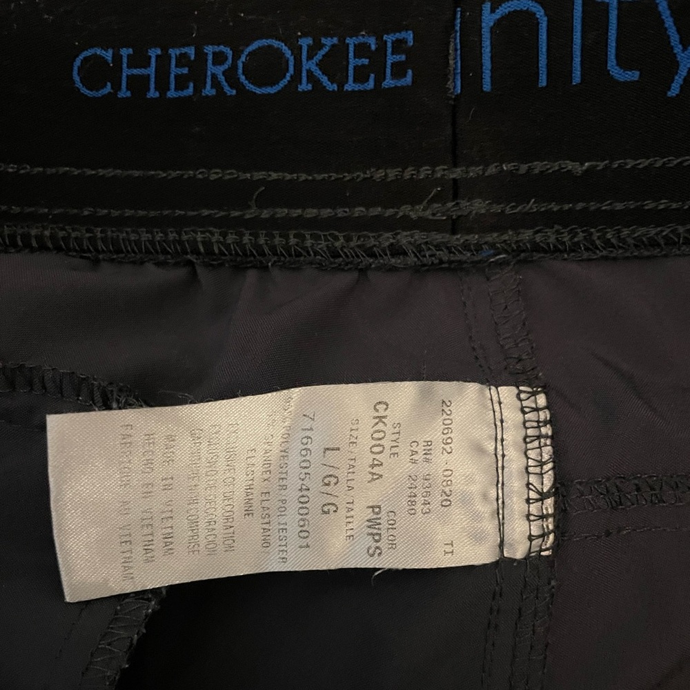 Mens Cherokee Infinity jogger scrubs.